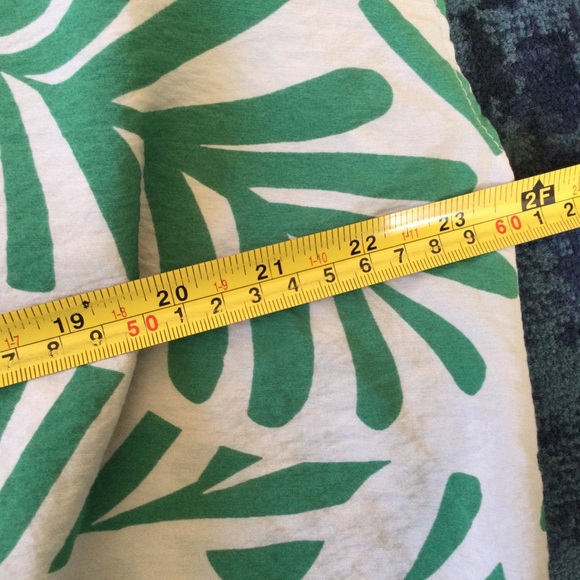 Reitmans 2X V Neck Short Sleeve Blouse NWT Viscose Blend - Picture 4 of 8